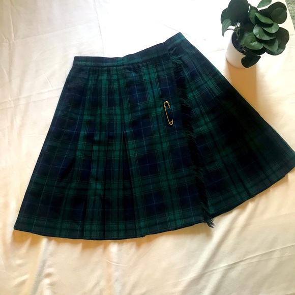 Preston & York Dresses & Skirts - PRESTON & YORK Kilt, Wool Vintage Kilt Skirt Green and Navy, Scottish Kilt